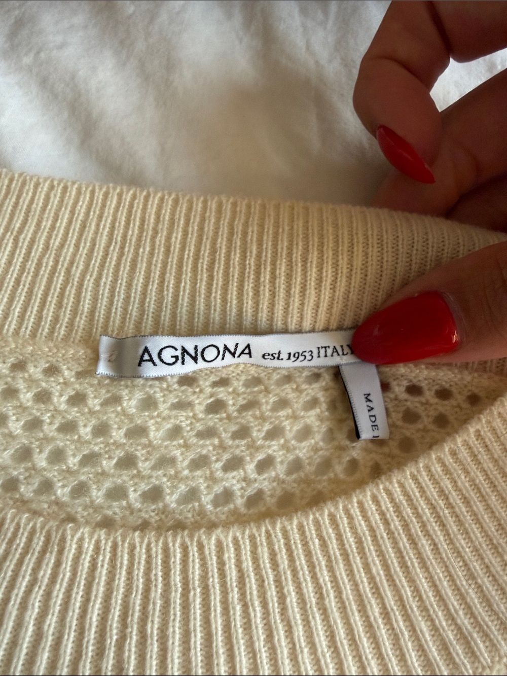 Light Cream 100% cashmere Knit Sweater - Picture 2 of 3